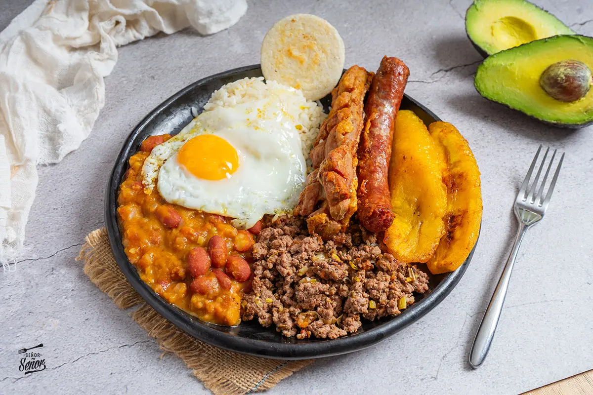 Bandeja paisa con manteca de cerdo PORCELLO