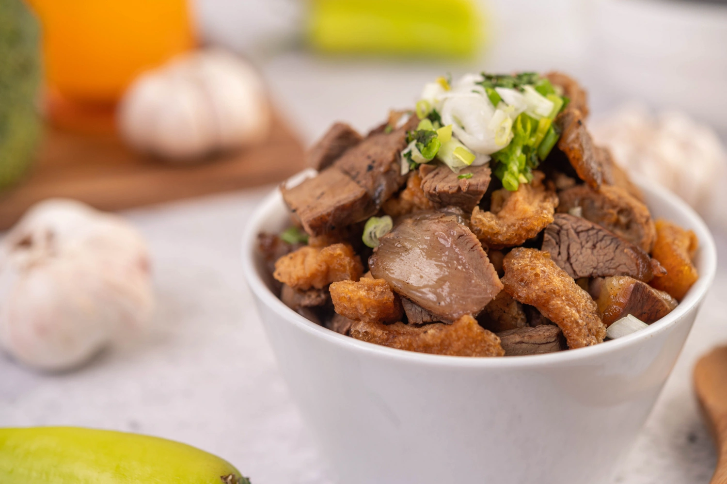 Chicharrón crocante en su propia manteca