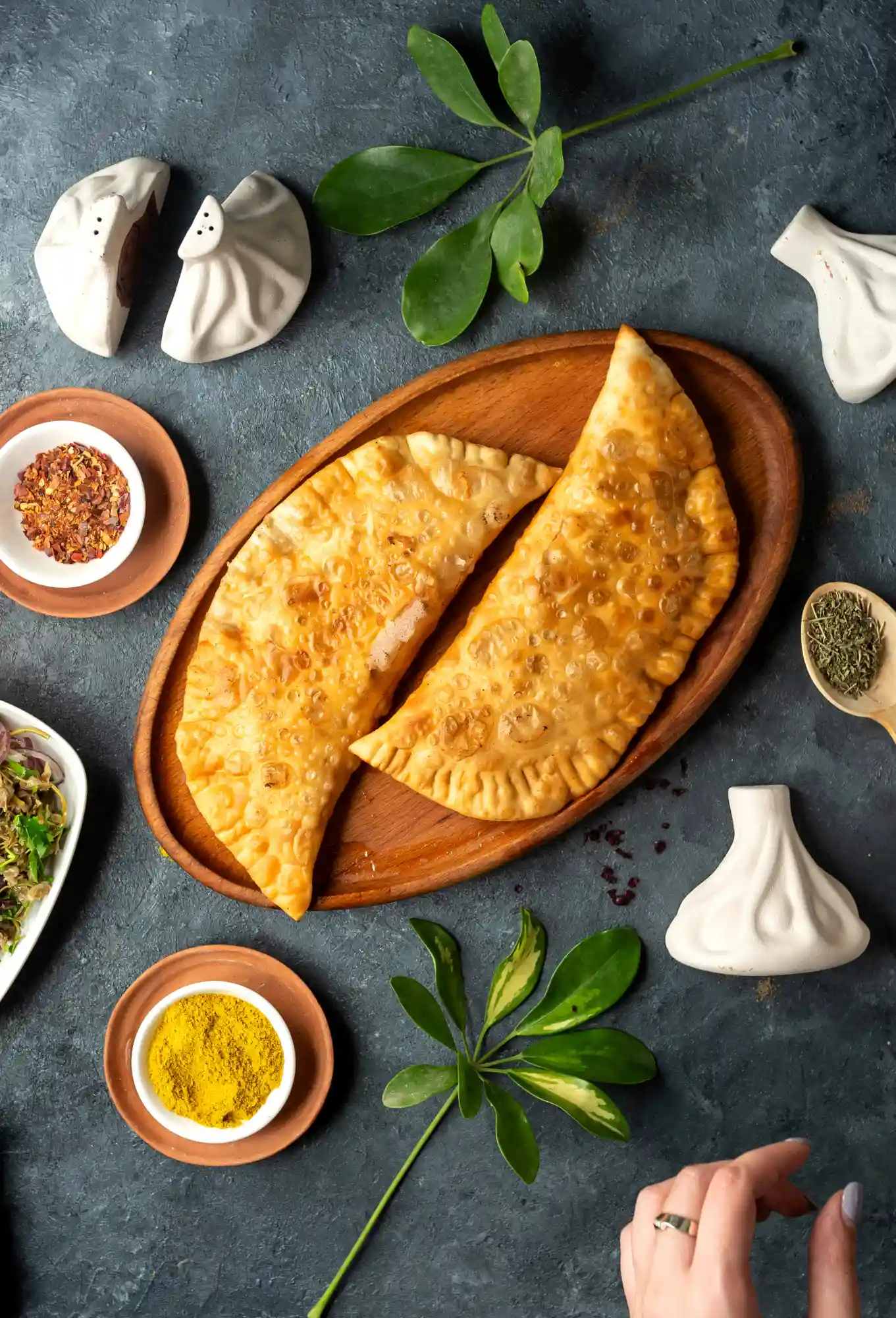 Empanadas al horno con masa de trigo y manteca